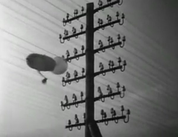 フリッツ・ラング「M」に登場する「ベルリン電柱」1931年